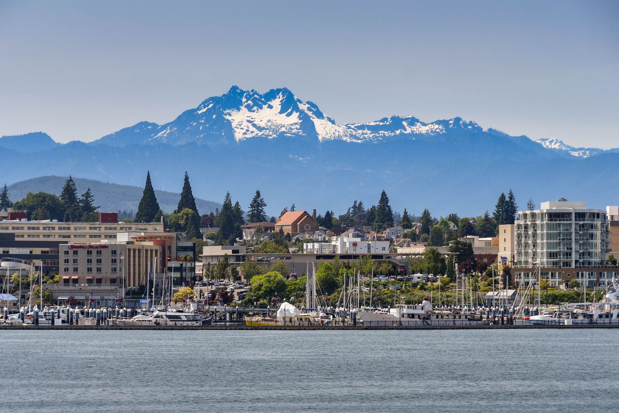 We make moving simple, fast, and stress-free for families and businesses in Bremerton, WA