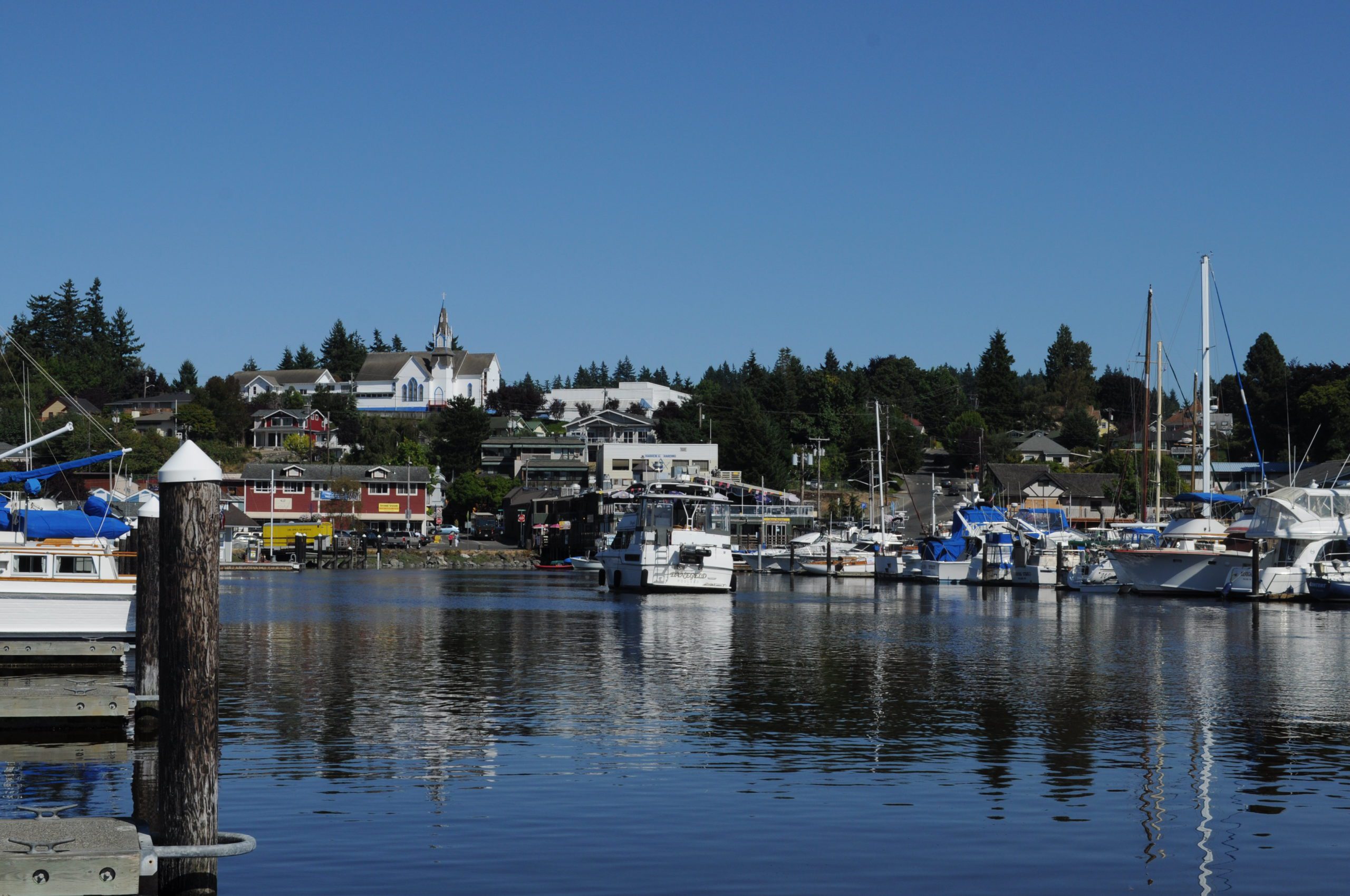 We make moving fast, stress-free, and simple for families and businesses across Poulsbo, WA