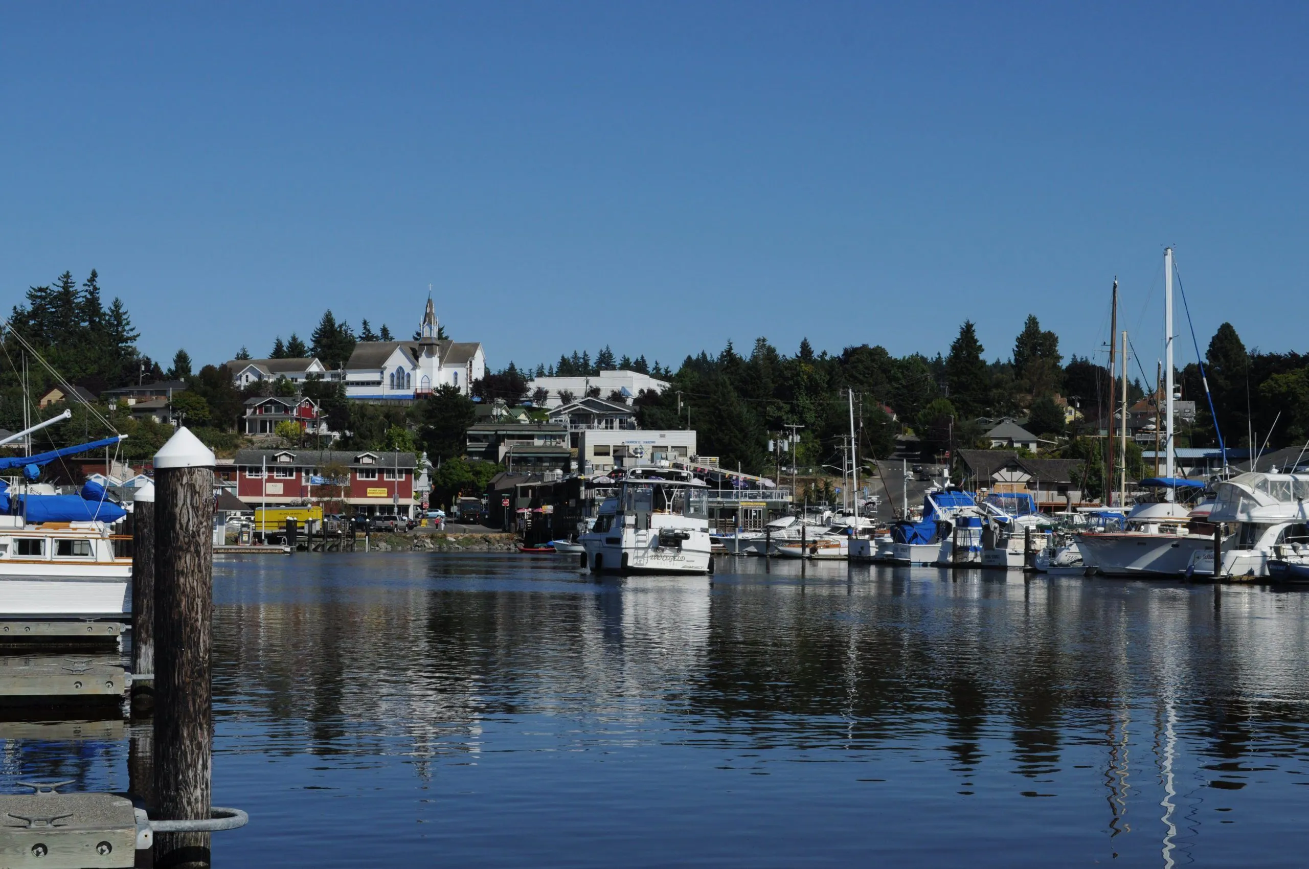We make moving fast, stress-free, and simple for families and businesses across Poulsbo, WA